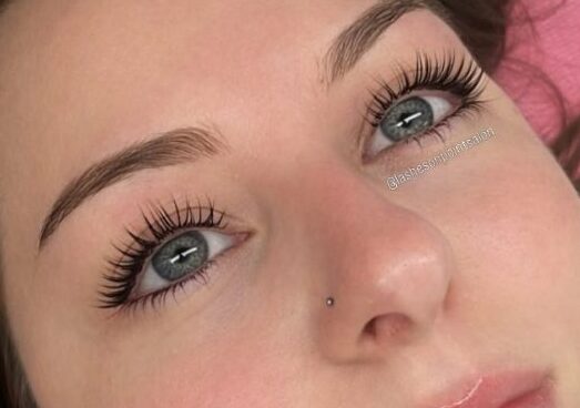 Close-up of a beautifully lifted natural lash after a Korean Lash Lift at Lashes On Point Mill Park.